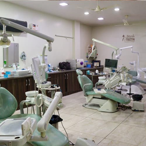 Expert Dentist Consultation at Gupta Dental Care Dwarka